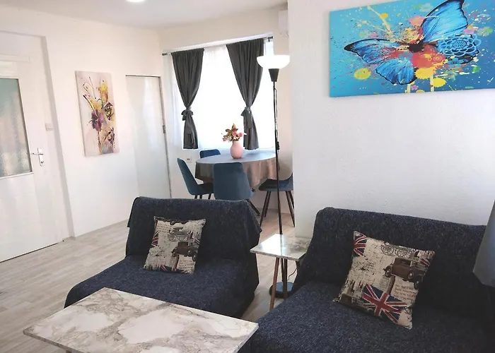 Happiness Apartment Center